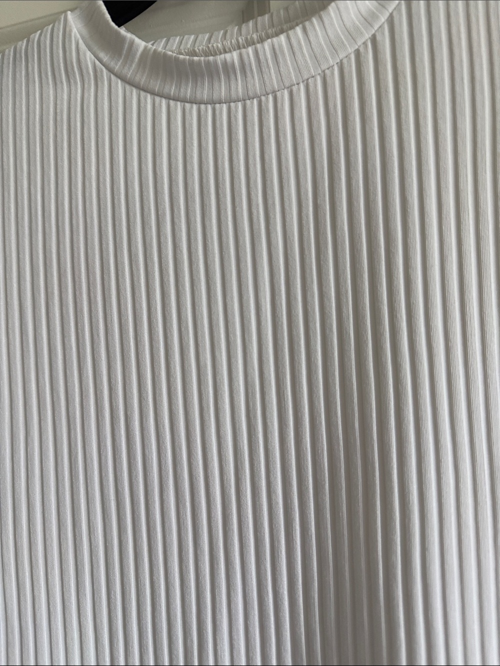 White Ribbed Two-Piece Lounge Set - Picture 5 of 6